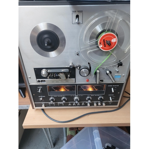 242A - Vintage Akai 1800-SS Reel to Reel player / recorder with built in 8-track tape deck. Perfect working... 