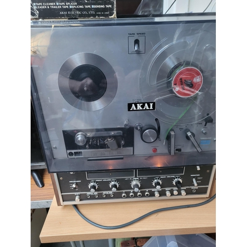 242A - Vintage Akai 1800-SS Reel to Reel player / recorder with built in 8-track tape deck. Perfect working... 