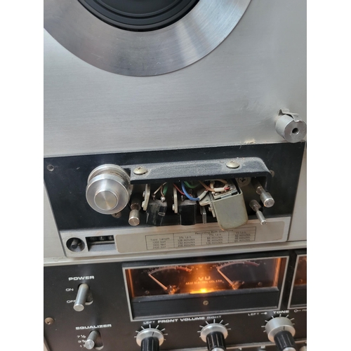 242A - Vintage Akai 1800-SS Reel to Reel player / recorder with built in 8-track tape deck. Perfect working... 