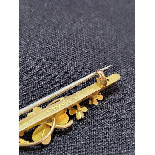 2 - 9ct Gold Flower Design Brooch Fully Hallmarked Measures 5cm Long (Weighs 2.4g this Includes Metal Pi... 