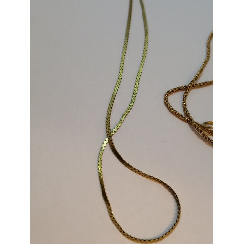 16 - Three 9ct Gold Chains Measure 48cm Unclasped all Fully Hallmarked (Weight 7g)