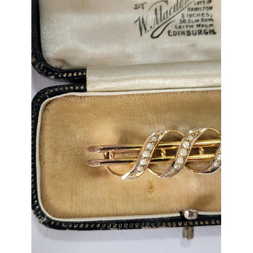 24 - Antique 9ct Gold Seed Pearl Bar Brooch Measures 4.5cm Long Hallmarked to Reverse 9ct ( Weighs 2.4g d... 