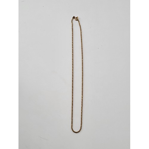 65 - 18ct Gold Necklace Measures 40cm Long Unclasped (Weighs 3.3g)