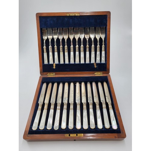 89 - Cased Silver Plated & Mother of Pearl Fruit Forks & Knifes