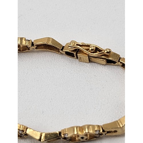 98 - 18ct Gold & Cubic Zirconia Love Heart Bracelet Fully Hallmarked 750 ( Weighs 7.5g) Measures 18cm... 