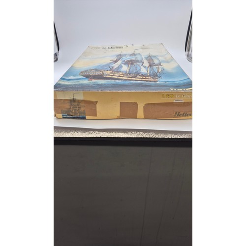 128 - Heller Model Ship (Boxed) Box Measurement Height 9cm x Length 56cm x Width 38cm