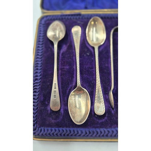 140 - Five Sterling Silver Teaspoons in CaseWeight 81g