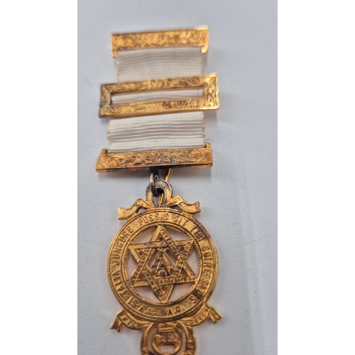 142 - Plated Silver masonic Jewel Medal