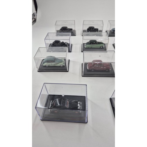 177 - Fifteen Miniature Oxford Diecast in Plastic Cases