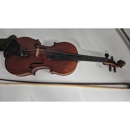 16 - Vintage J. T. L. Jeronimo Barnabetti Paris Violin & Bow 60cm Length 22cm Width