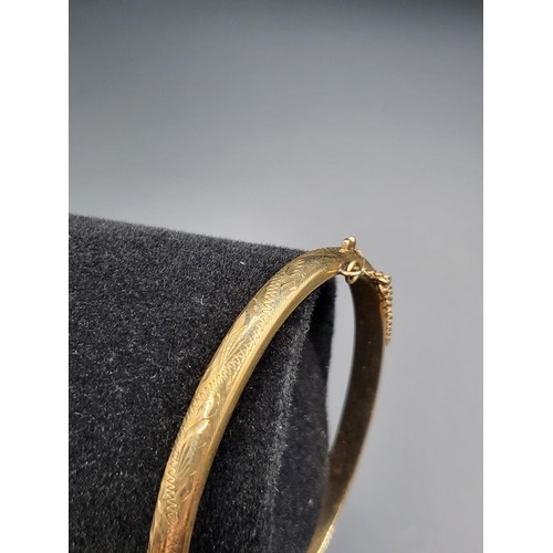 44 - 9ct Gold Bangle with No Dents or Dings Measures 18.5cm in Circumference (Weighs 7.3g)