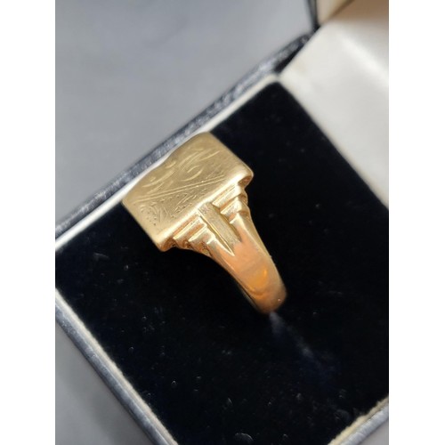 49 - 9ct Gold Gents Signet Ring Initials Inscribed Ring Size S (Weighs 5g)