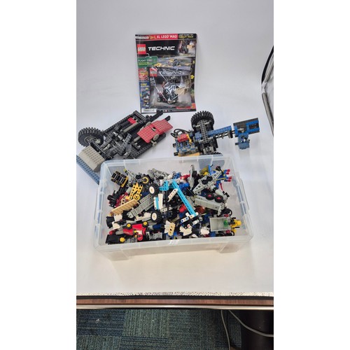 105A - Job Lot of Lego