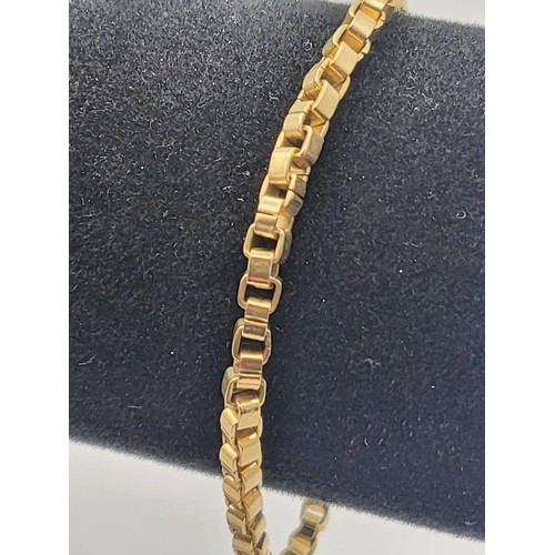 6 - 9ct Gold Link Bracelet Measures 9cm Long Doesn't Unclasp Solid Chain Weighs 11.5g Unhallmarked Elect... 