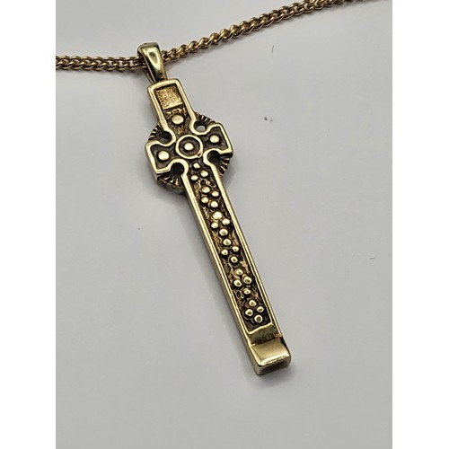 11 - 9ct Gold Cross & Chain Weighs 7.6g Chain Length 48cm Long Chain Has Broken Link