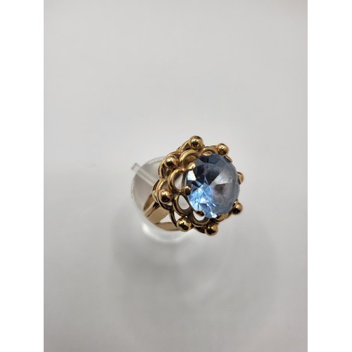 12 - 18ct Gold Aquamarine Ring Unhallmarked but Electronically Tested Ring Size N Weighs 8.3g