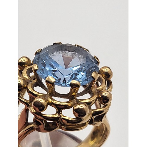 12 - 18ct Gold Aquamarine Ring Unhallmarked but Electronically Tested Ring Size N Weighs 8.3g