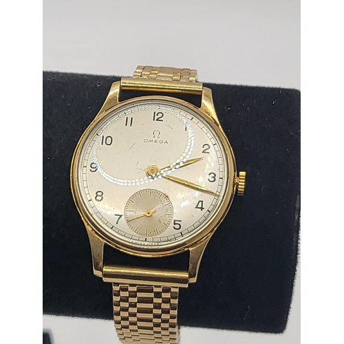 17 - 9ct Gold Gent's Omega Watch in Working Order Also Has 9ct Gold Strap Replacement Crown Measures 21cm... 