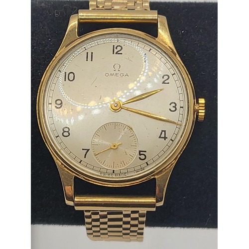 17 - 9ct Gold Gent's Omega Watch in Working Order Also Has 9ct Gold Strap Replacement Crown Measures 21cm... 