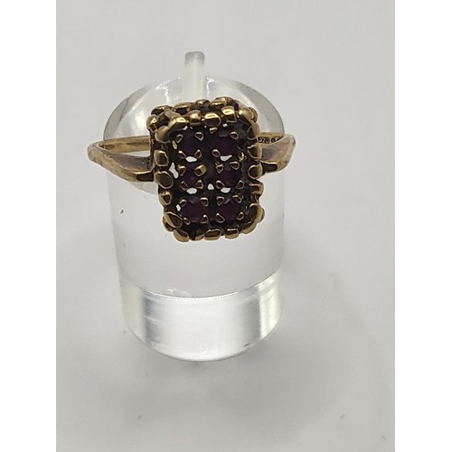 37 - 9ct Gold & Ruby Ring Weighs 3.6g Ring Size N/O