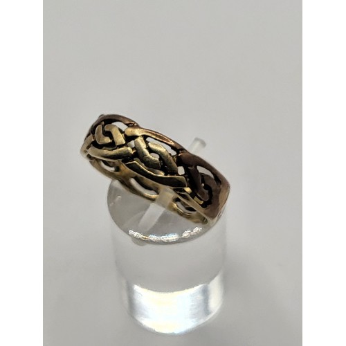 48 - 9ct Gold Celtic Design Ring Unhallmarked but Electronically Tested Weighs 4.8g Ring Size T