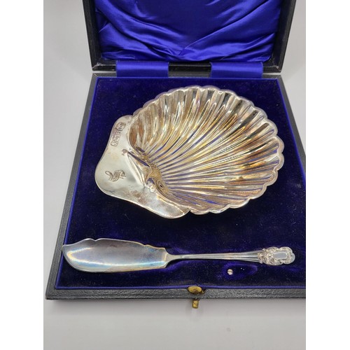 55 - Sterling Silver Shell Butter Dish & Knife Weighs 75g Measures 13cm Across in Case Fully Hallmark... 