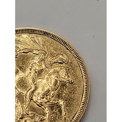 65 - 1889 22ct Gold Sovereign Melbourne Mint Nice Looking Condition