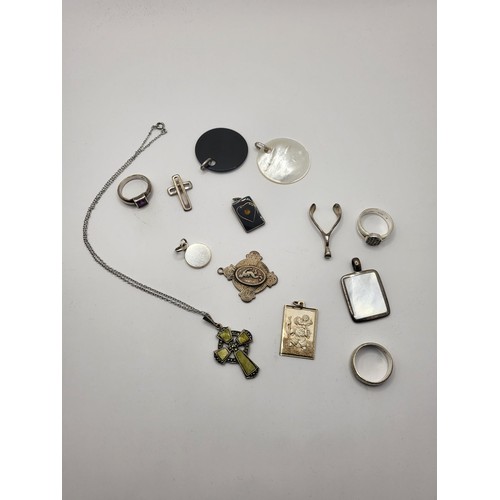 66 - Collection of Sterling & 925 Jewellery & Pendants