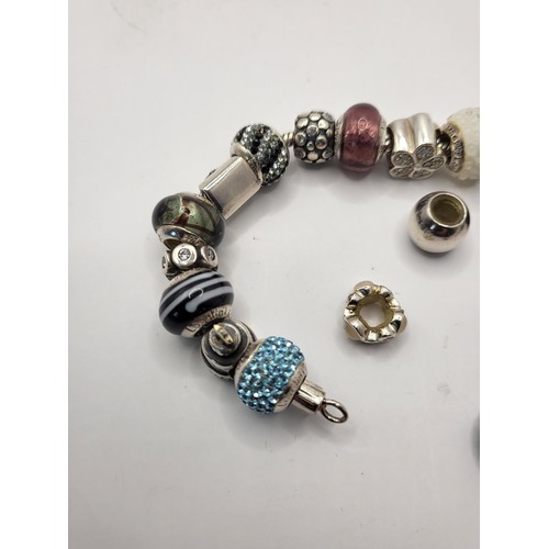 67 - 925 Lovelinks Charm Bracelet & 23 Charms Four which are Not on Bracelet Weighs 75g