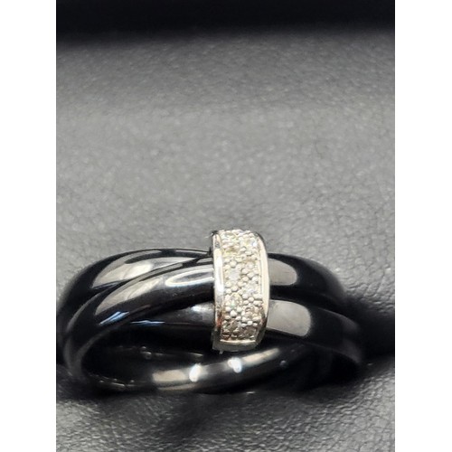 79 - Amanda Wakeley 925 Diamond & Ceramic Ring in Original Box Ring Size N