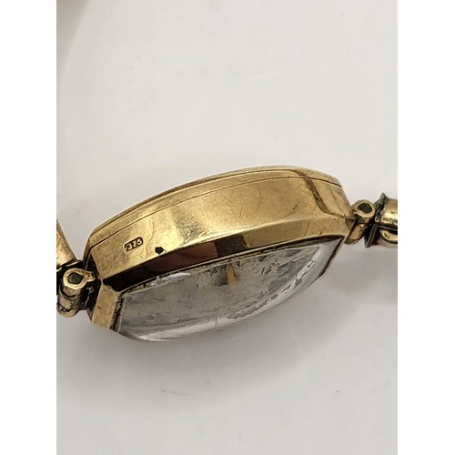 111 - 9ct Gold Ladies Vintage Everite Watch Only The Movement Cover is Gold Strap is Plated Watch Face is ... 