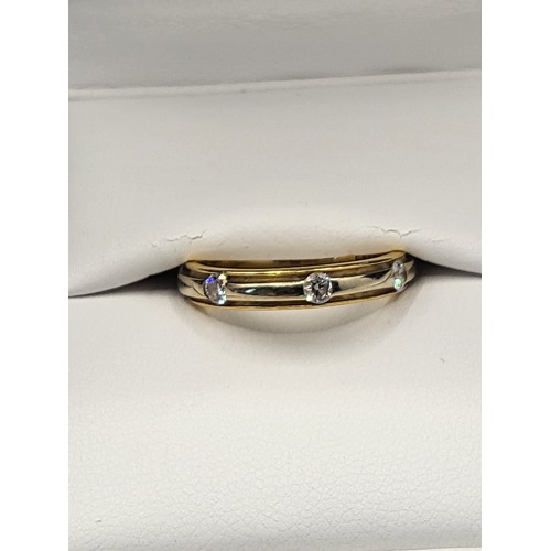 87 - 18ct Yellow & White Gold Diamond Band Ring Weighs 5g Diamond 0.59ct Clarity Sl1-Sl2 Full Certifi... 