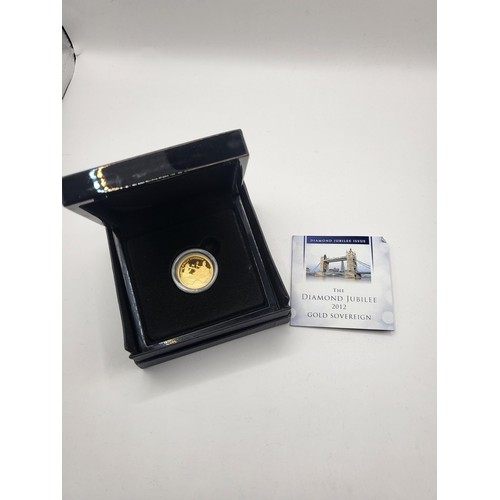 142 - 22ct Gold Full Sovereign The Diamond Jubilee 2012 Mint Condition Cased with COA