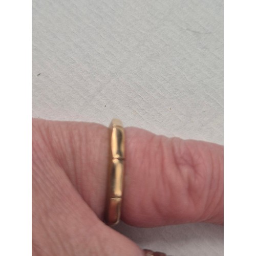 16 - 18ct Gold Ring Weighs 3.6g fully Hallmarked