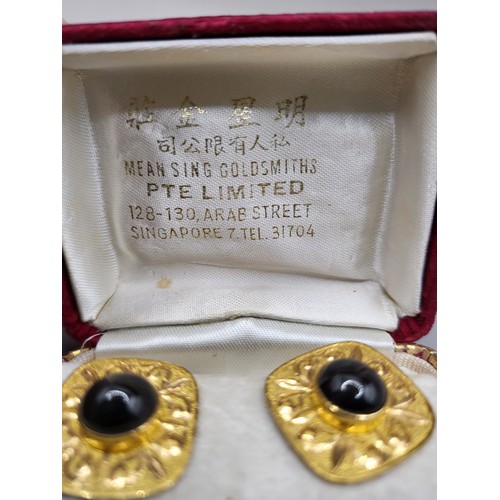 10A - 22ct Gold & Black Onyx Chinese Hallmarked Cufflinks Weigh 9.2g Lovely Condition Measure 1.5cm Sq... 