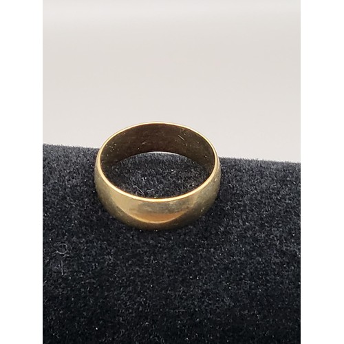 34A - 9ct Gold Wedding Band Size Z Weighs 6.9g 