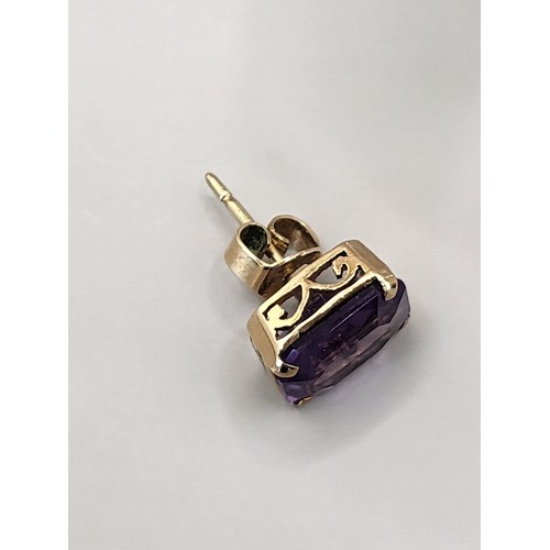 16 - Rose Gold Amethyst Ring & Earring Set Unhallmarked But Test As Gold Ring Measures Size L There i... 