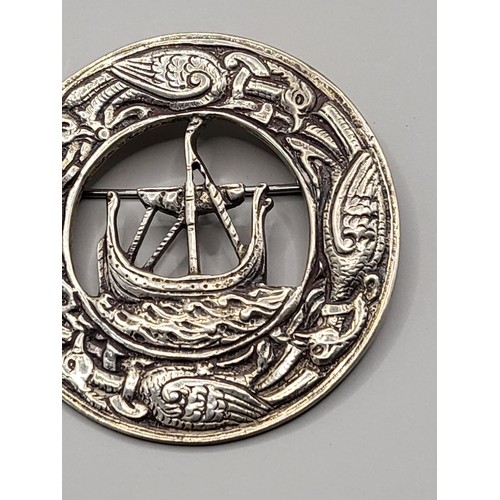 20 - Vintage Silver Scottish Viking Ship Brooch Measures 5cm in Diameter Fully Hallmarked S&Co Weighs... 