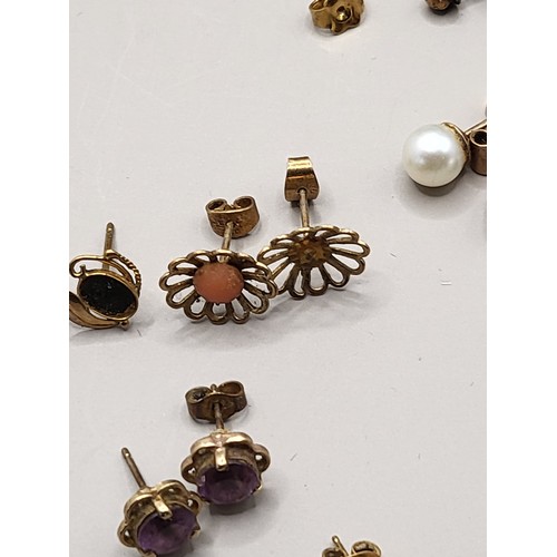 51 - Collection of Gold Earrings Most Are Unhallmarked But Probably Gold But No Guarantee Weight is 11.2g... 