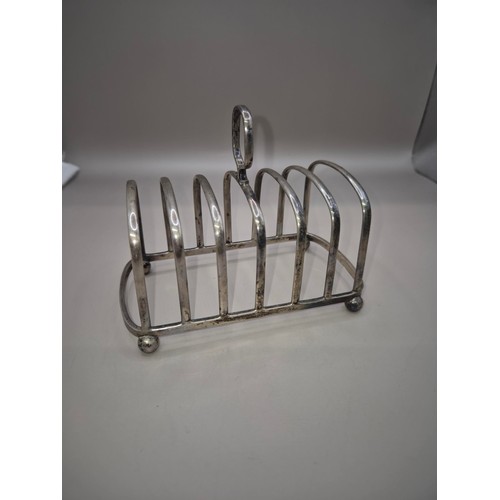 54 - Sterling Silver Toast Rack Weigh 137g