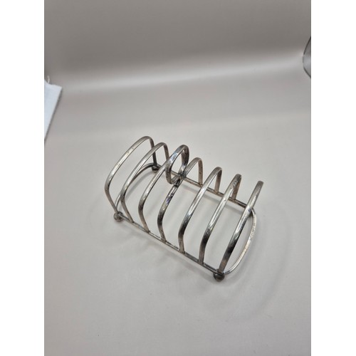 54 - Sterling Silver Toast Rack Weigh 137g