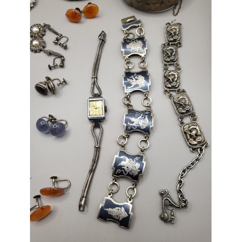 81 - Collection of Vintage Jewellery Includes Silver & White Metal Very Nice Mixed Lot 