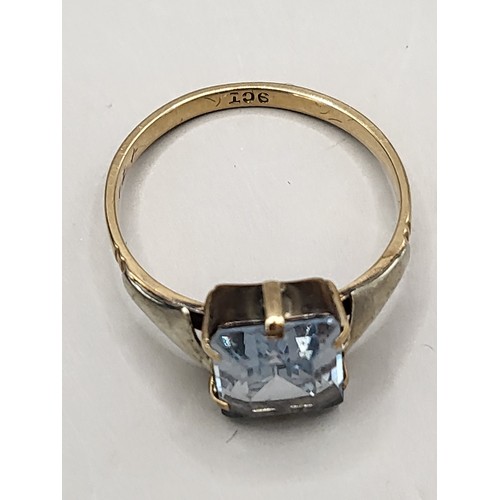 75B - 9ct Gold Aquamarine Ring Weighs 1.9g Size K Stamped 9ct