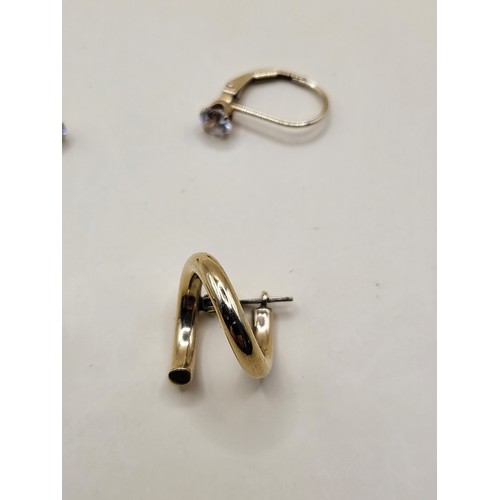 18 - Two Pairs of Gold Earrings 9ct Gold Twist Ones Weigh 1.8g & CZ Ones Weigh 1.2g&nbsp;