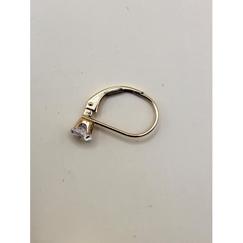 18 - Two Pairs of Gold Earrings 9ct Gold Twist Ones Weigh 1.8g & CZ Ones Weigh 1.2g&nbsp;