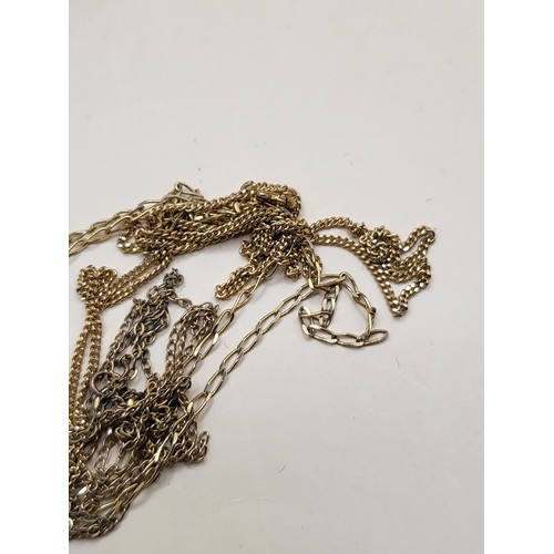 22 - Small Lot of 9ct Gold Chains Scrap Weighs 5.8g&nbsp;