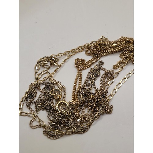 22 - Small Lot of 9ct Gold Chains Scrap Weighs 5.8g&nbsp;