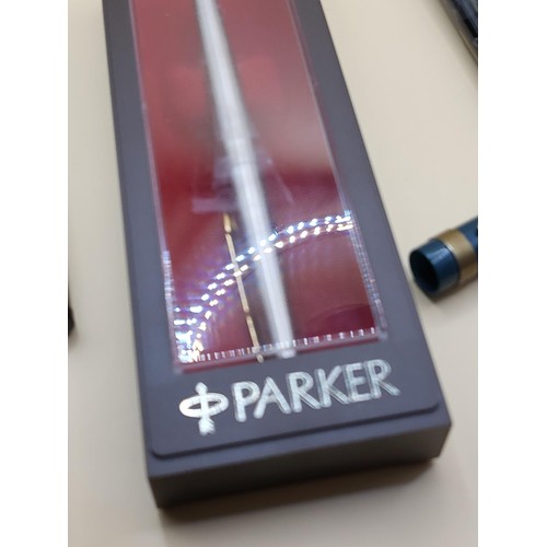 34 - Collection of Fountain Pens Includes Sheaffer Parker, And Very Nice Waterman Cased Set & Others ... 