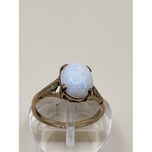 46 - 9ct Gold & Opal Ring Size K Weighs 2.2g Fully Hallmarked&nbsp;