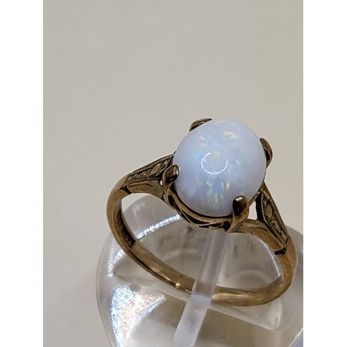 46 - 9ct Gold & Opal Ring Size K Weighs 2.2g Fully Hallmarked&nbsp;